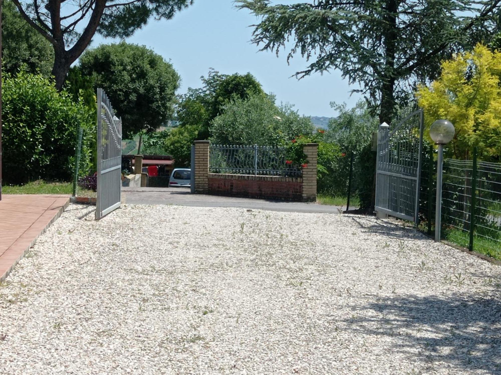 Valdiveltrica Villa Mondavio Eksteriør bilde
