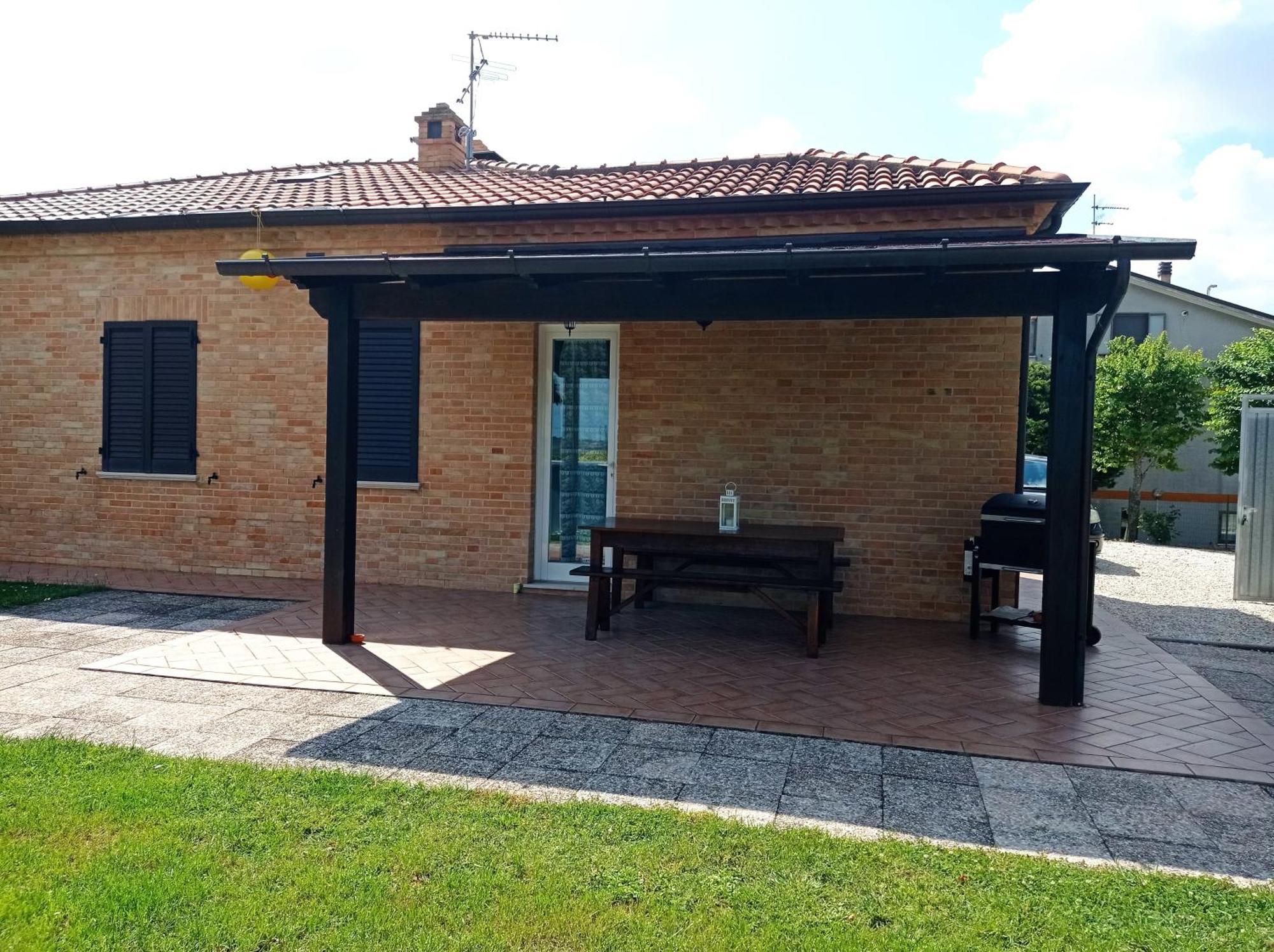 Valdiveltrica Villa Mondavio Eksteriør bilde